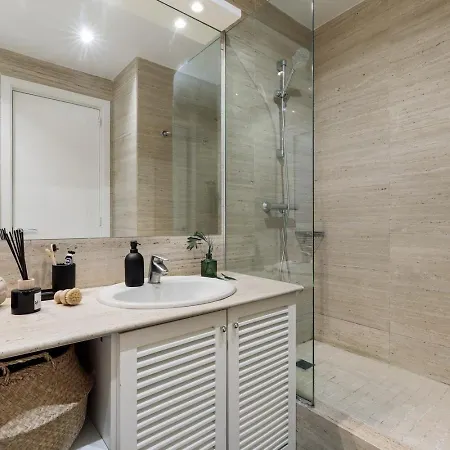 Medes - 2 Bedrooms In Sant Gervasi Barcelona